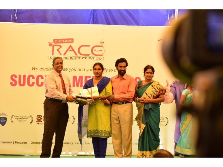 RACE INSTITUTE - BANK SSC RAILWAY IBPS SBI CGL CHSL TNPSC KPSC EXAM COACHING - SUCCESS MEET 2018 (74)