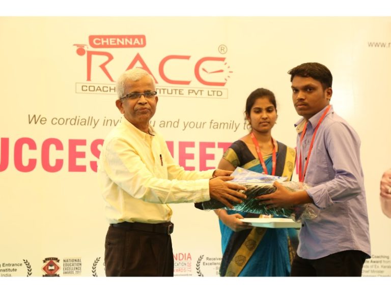 RACE INSTITUTE - BANK SSC RAILWAY IBPS SBI CGL CHSL TNPSC KPSC EXAM COACHING - SUCCESS MEET 2018 (86)