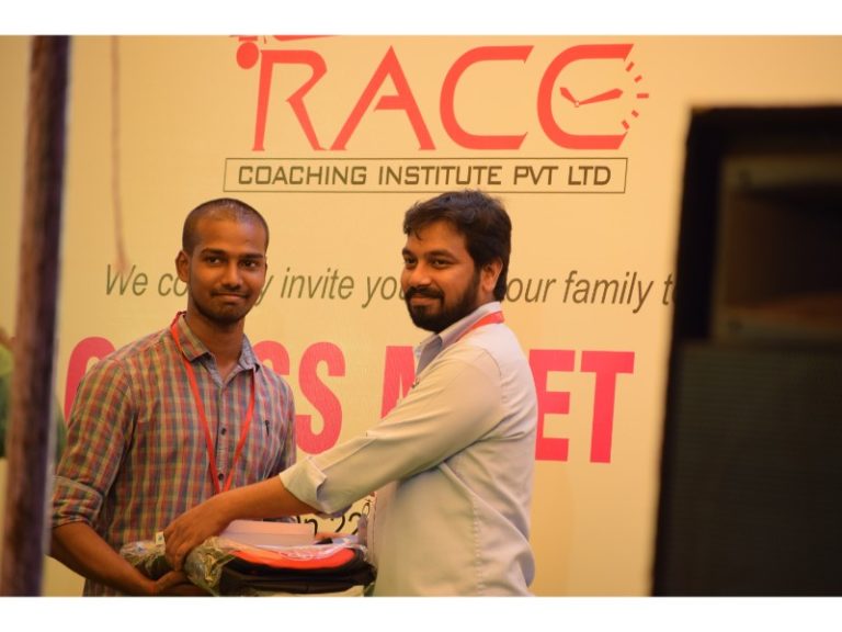 RACE INSTITUTE - BANK SSC RAILWAY IBPS SBI CGL CHSL TNPSC KPSC EXAM COACHING - SUCCESS MEET 2018 (90)