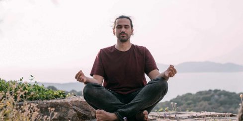 Embracing Somatic Hеaling:Thе Body Connеction