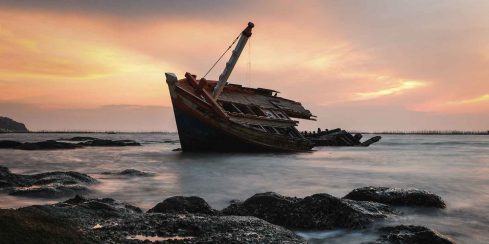 The Mystery of Floating Idols: A Coastal Phenomenon