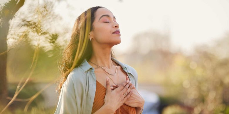 How Mindfulness Helps You Develop Empathy & Kindness