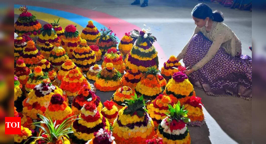 Telangana tourism unveils grand plans for Bathukamma 2025 at TTF Hyd, eyes global spotlight | Hyderabad News – The Times of India